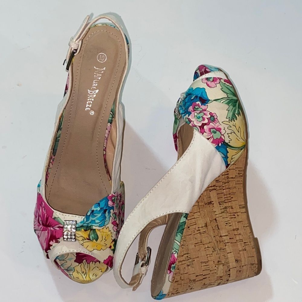 Nature Breeze Gabriela -01 Floral Wedge Sandals - White and Multicolor Size 10
